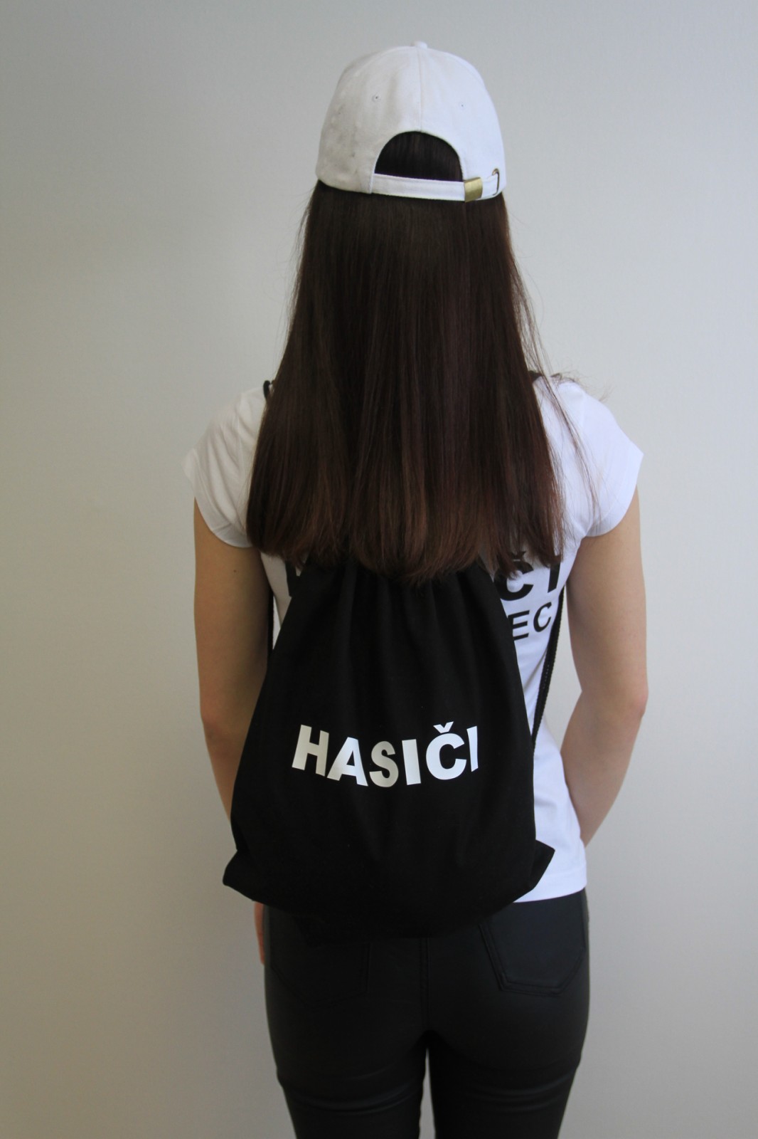 Batoh s nápisom HASIČI