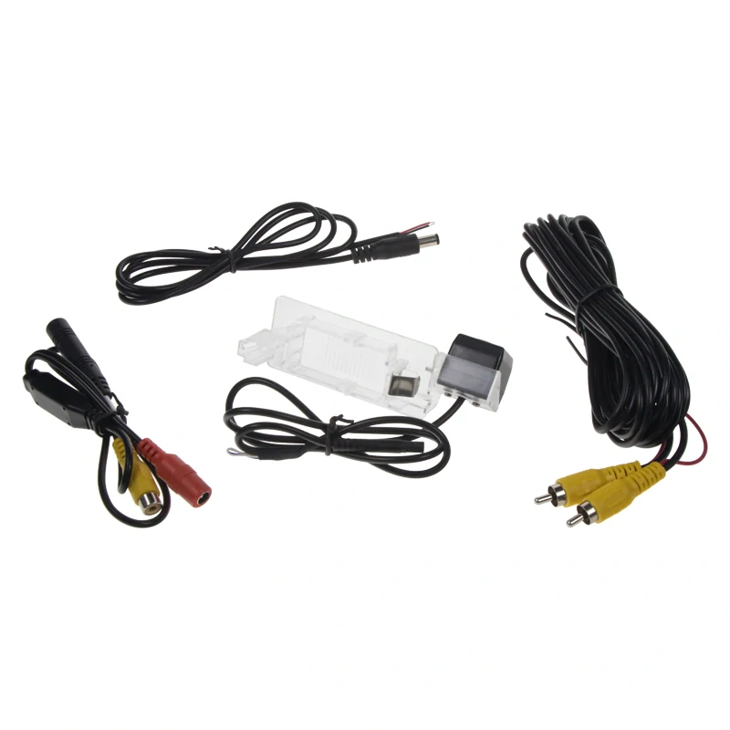 Kamera formátu PAL/NTSC do vozidla VW Passat 2011-, Superb II Combi, Sharan II, Fabia III, Octavia III.