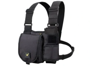 CHEST MOLLE Vesta na rádiostanicu s praktickou úložnou kapsou.